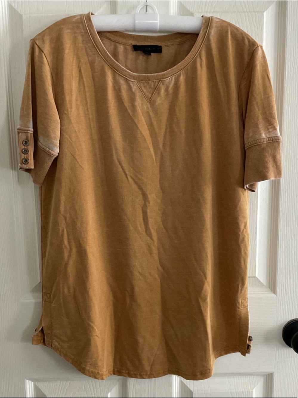 Jane and Delancey Short Sleeve Crewneck Top in Camel